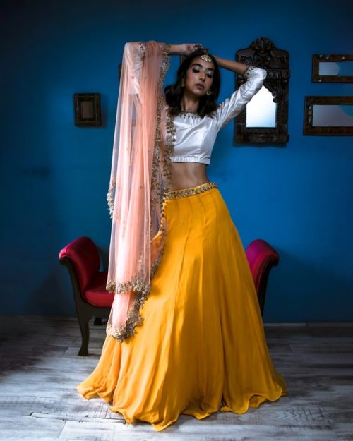 Bollywood hen party dance class Brighton